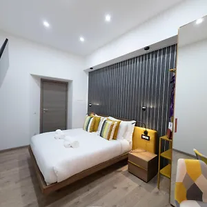 https://cola-suites-apartments.it-romehotels.com